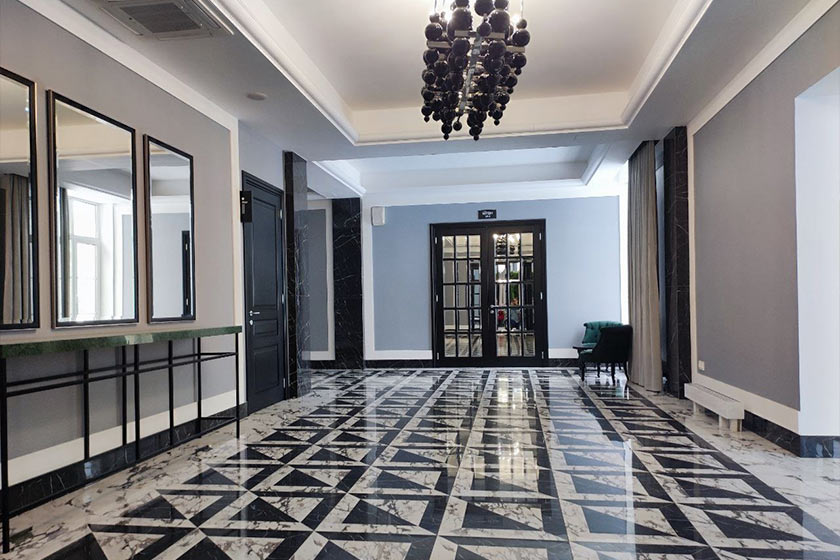 Ресторан «А-ля карт» и бар «Айрон»