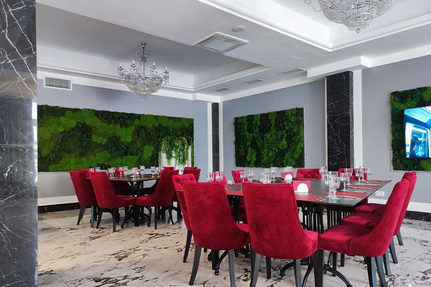 Ресторан «А-ля карт» и бар «Айрон»