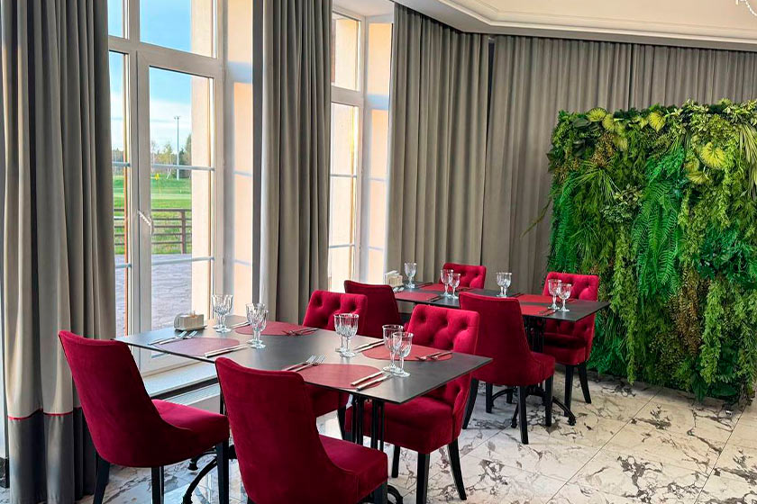 Ресторан «А-ля карт» и бар «Айрон»