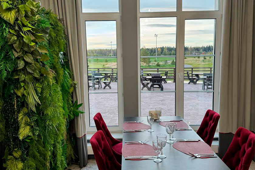 Ресторан «А-ля карт» и бар «Айрон»