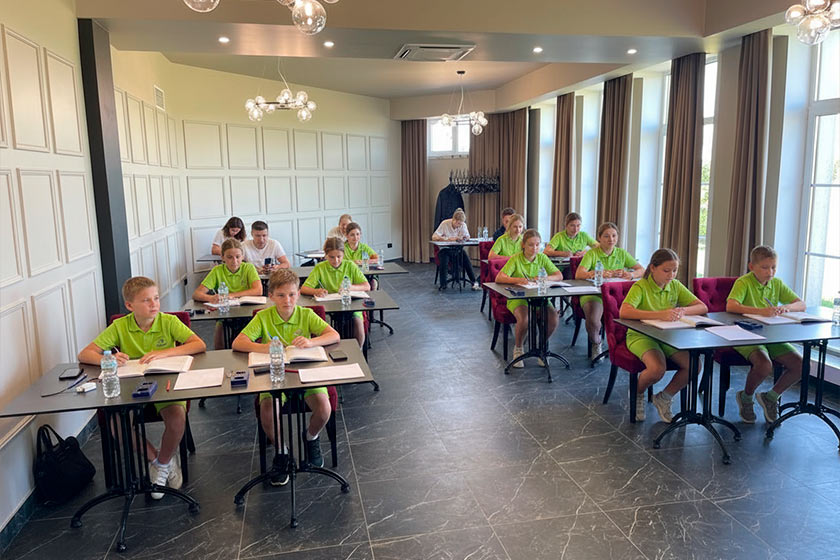 Спортивные сборы, турниры, образовательные интенсивы